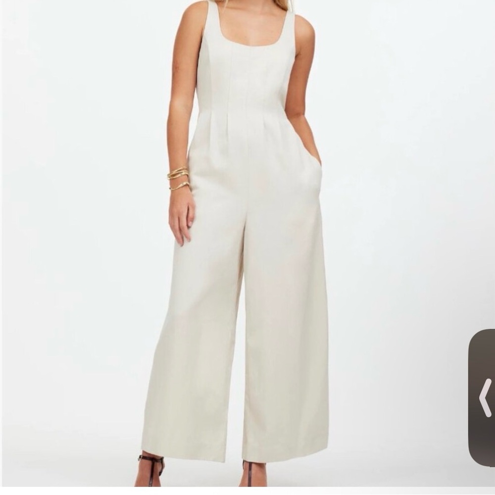 Madewell Wide Leg Jumpsuit in Stone Size 8 (Medium)